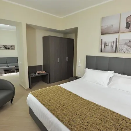 Chc Business Apartmanhotel Genova