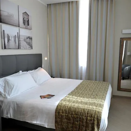 Apartmanhotel Chc Business Genova