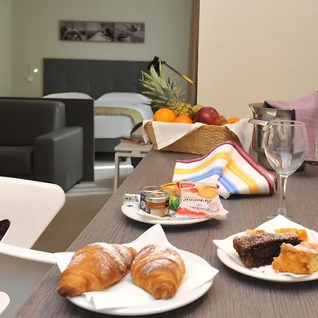 Apartmanhotel Chc Business 4*